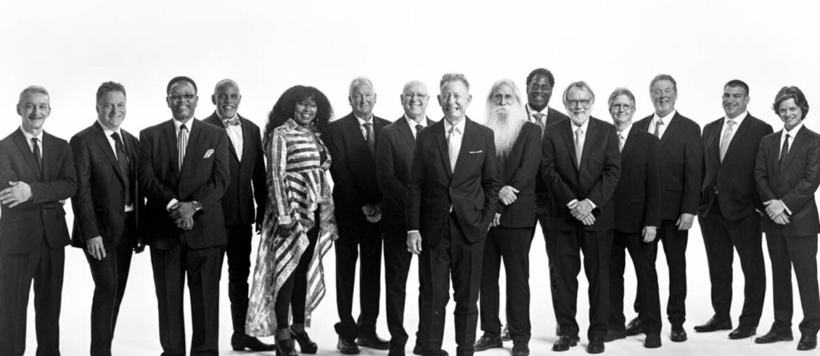 Lyle Lovett and His Large Band - Newport Music Hall - 07070707 2424 2024202420242024